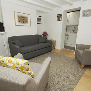 Marine Gardens - - By Lets Holiday home Brighton
